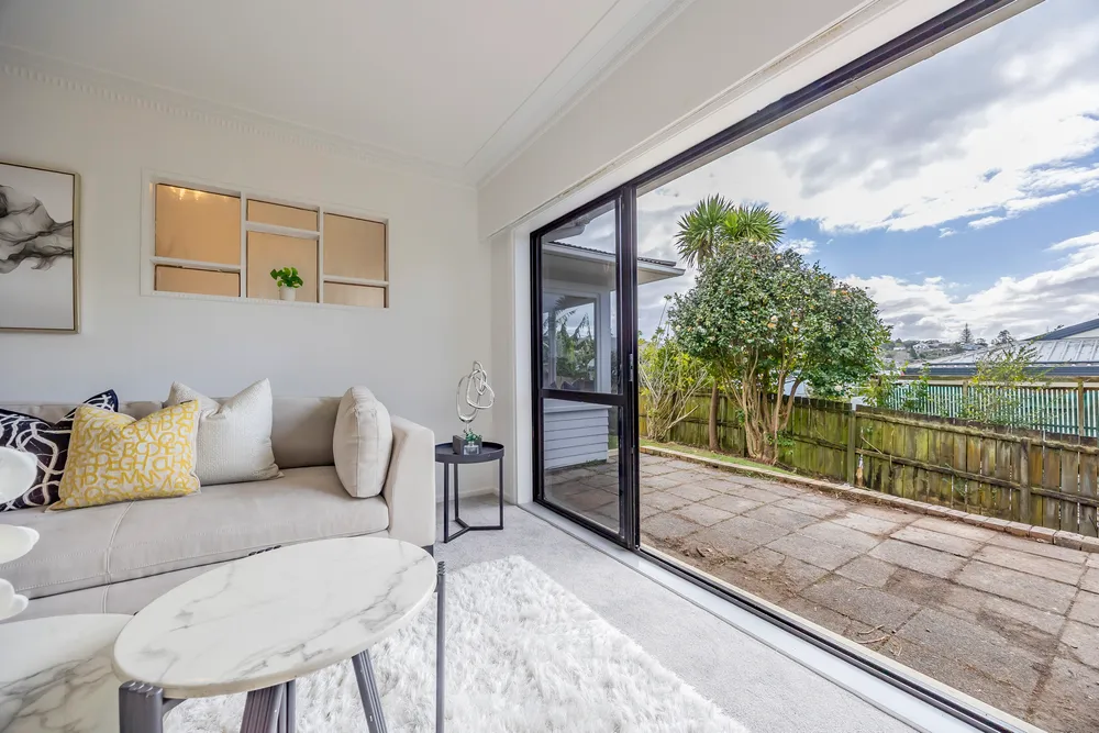 Photos of 1/221 Wairau Road