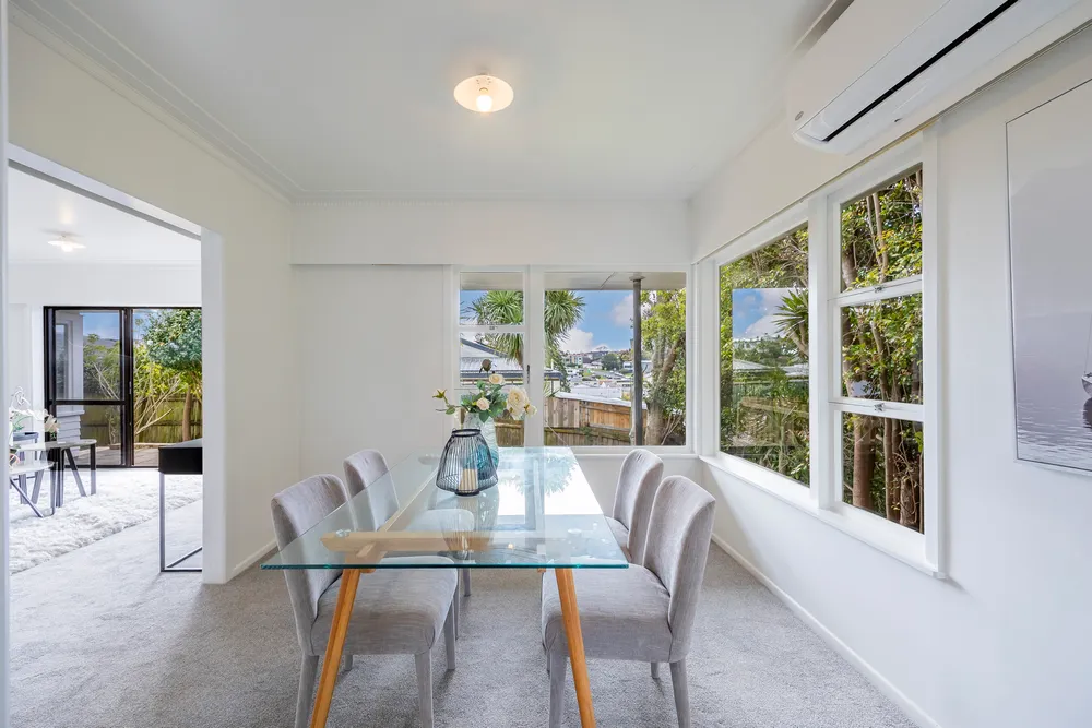 Photos of 1/221 Wairau Road