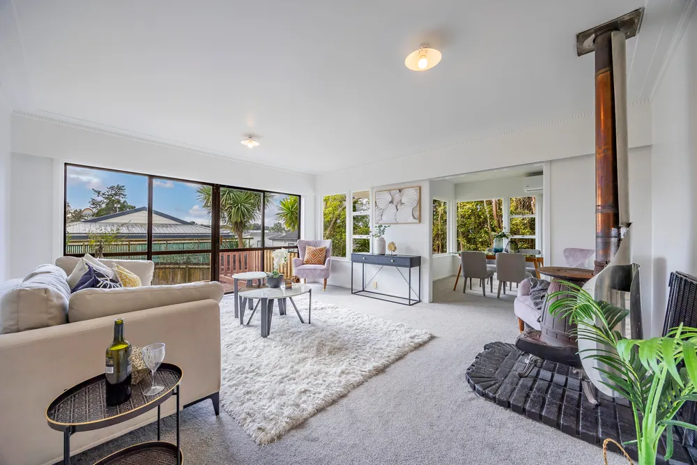 Photos of 1/221 Wairau Road