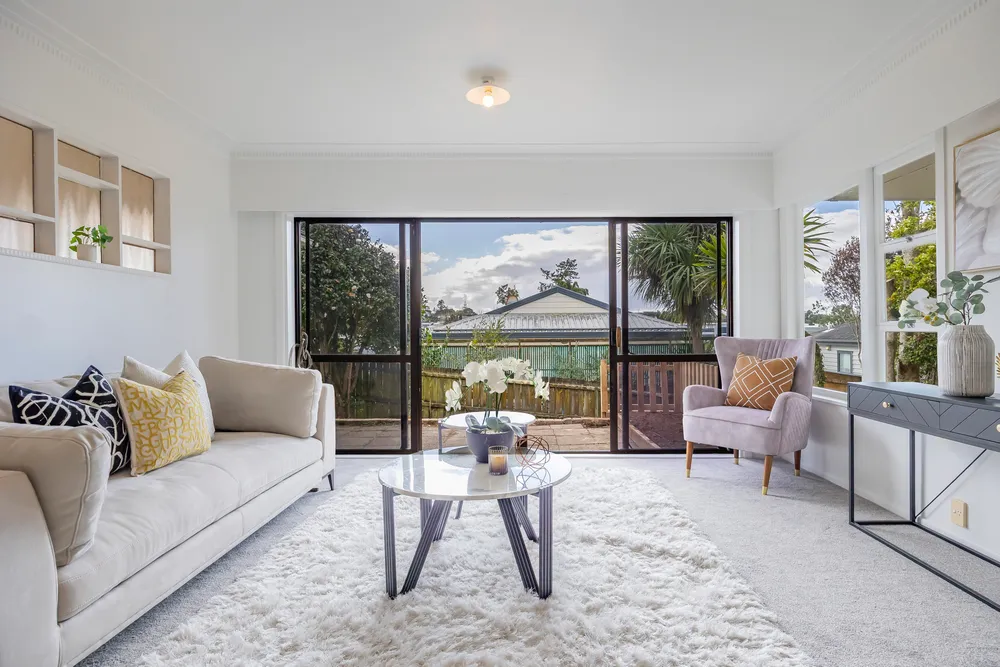 Photos of 1/221 Wairau Road
