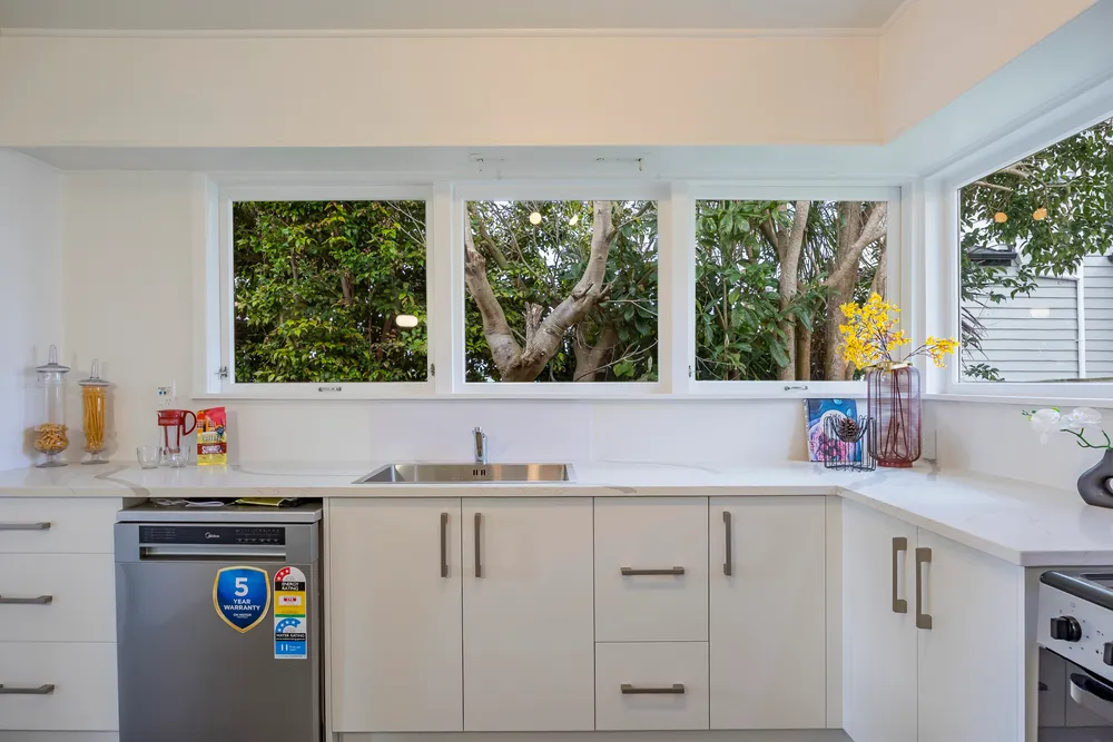 Photos of 1/221 Wairau Road