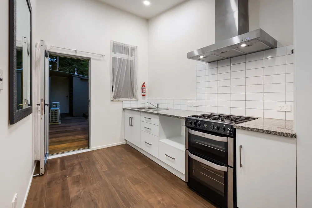 Photos of 2/35 Huron Street