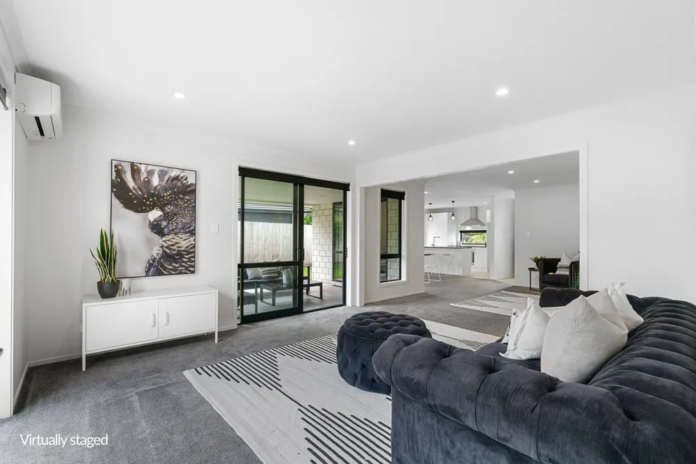 Photos of 4 May Grove Lane
