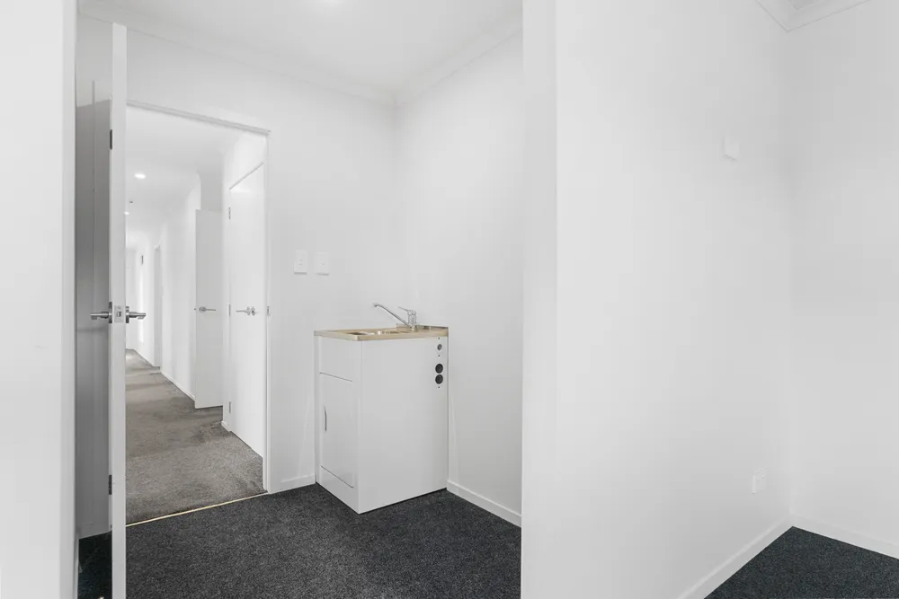 Photos of 4 May Grove Lane