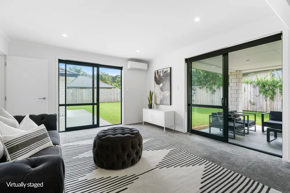 Photos of 4 May Grove Lane