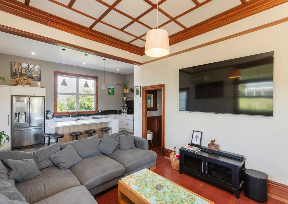 Photos of 144 Seddon Street