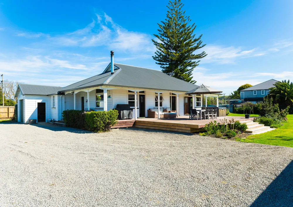 Photos of 144 Seddon Street