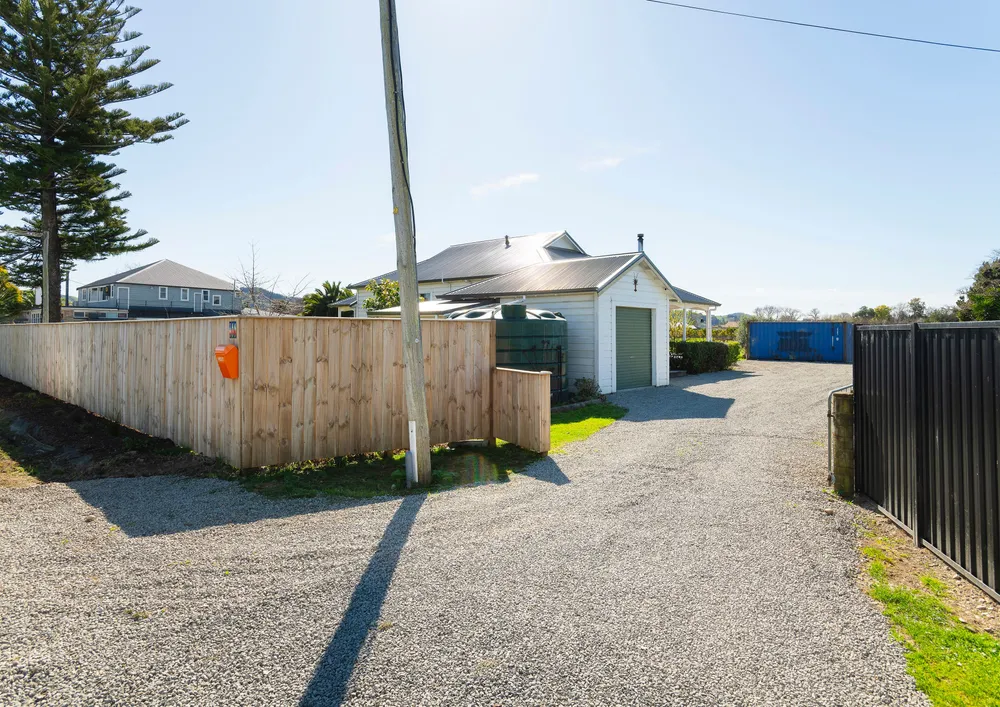 Photos of 144 Seddon Street
