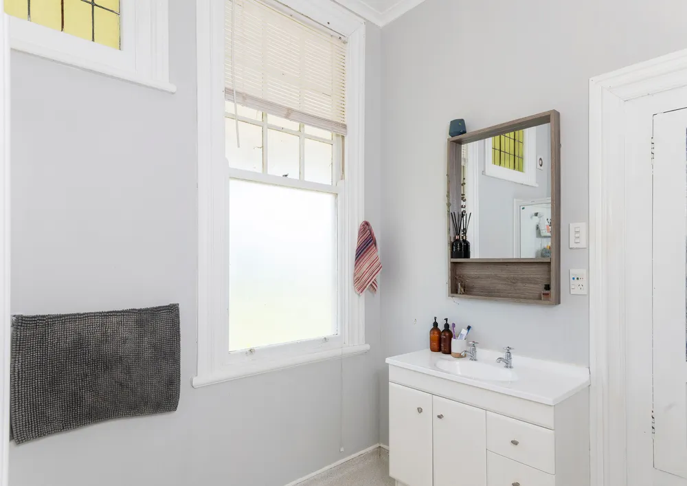 Photos of 144 Seddon Street