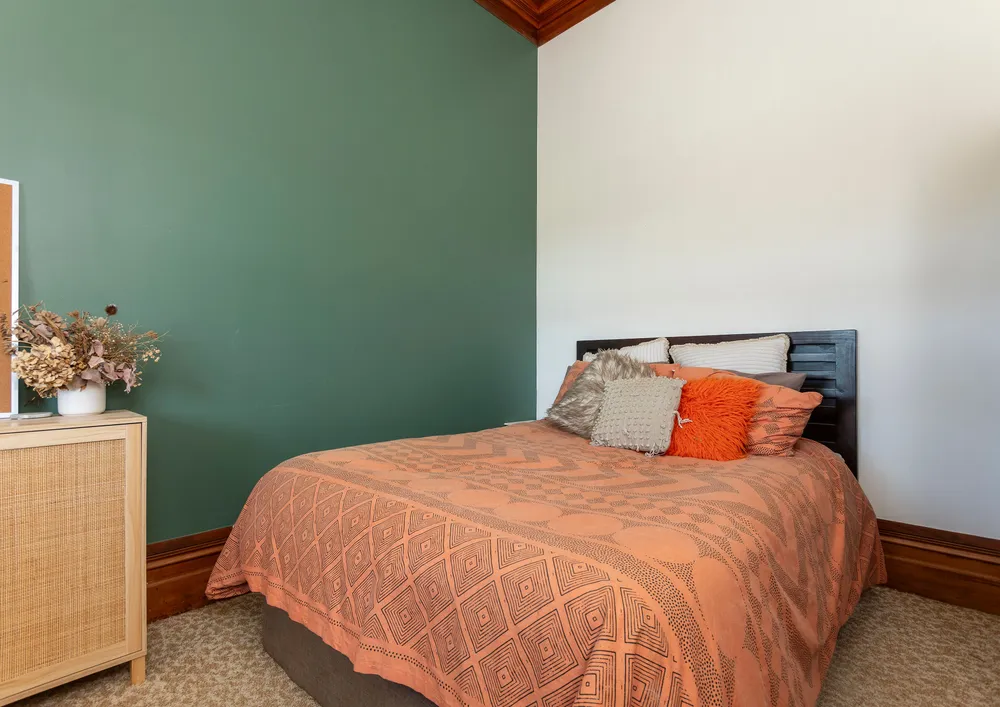 Photos of 144 Seddon Street