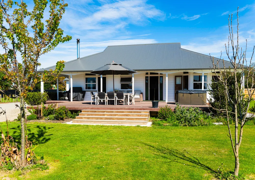 Photos of 144 Seddon Street