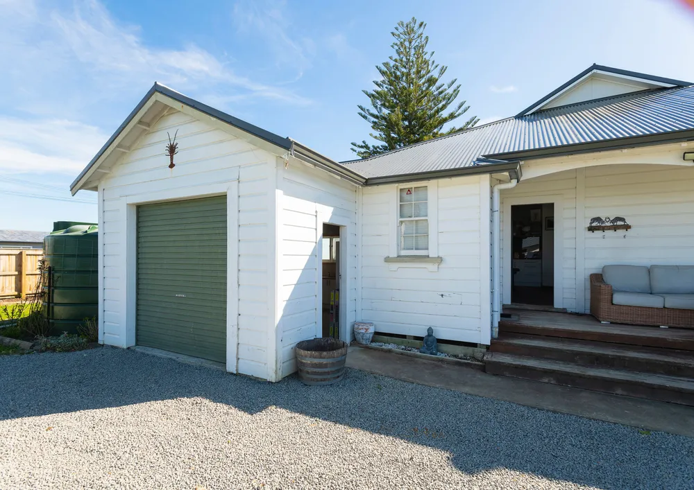 Photos of 144 Seddon Street