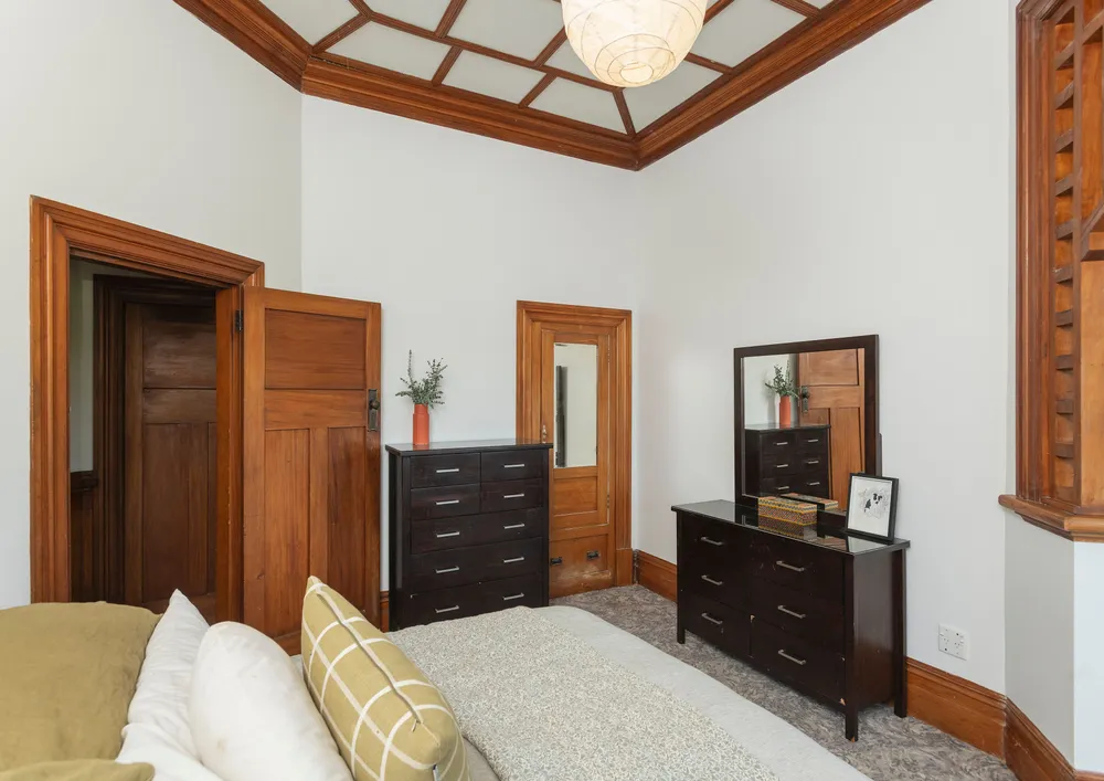Photos of 144 Seddon Street