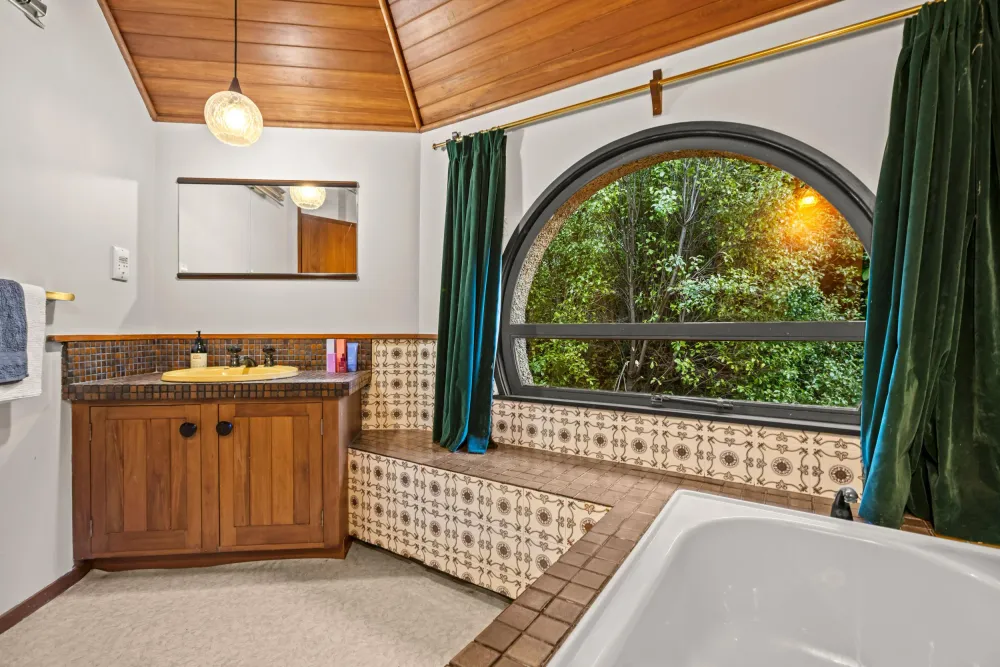 Photos of 19A Whareora Terrace