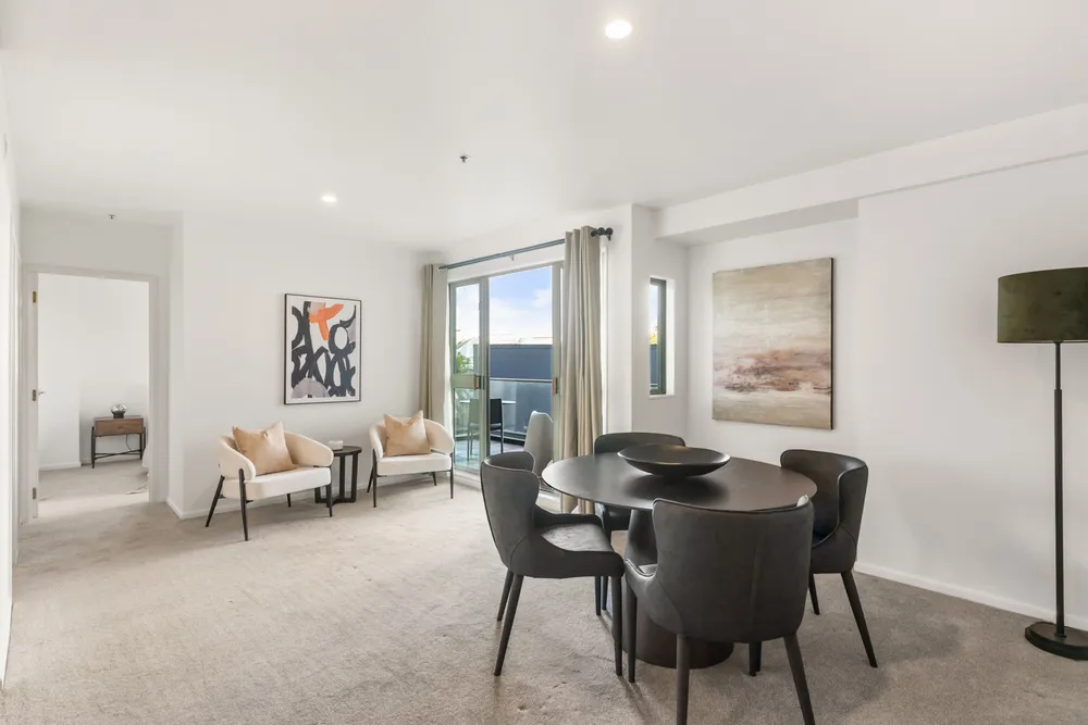 Photos of 3E/8 Howe Street