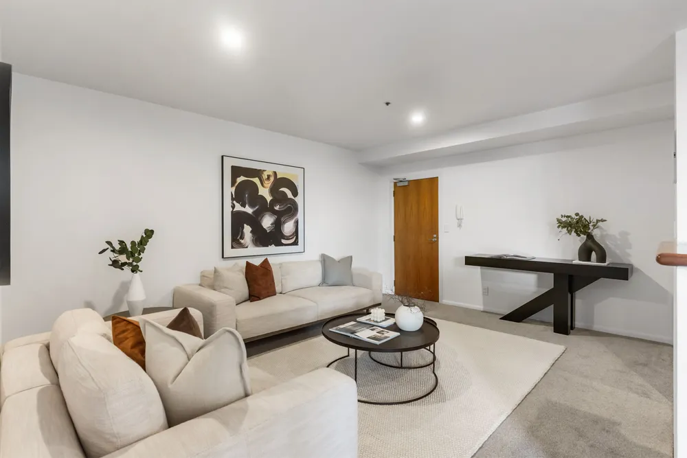 Photos of 3E/8 Howe Street