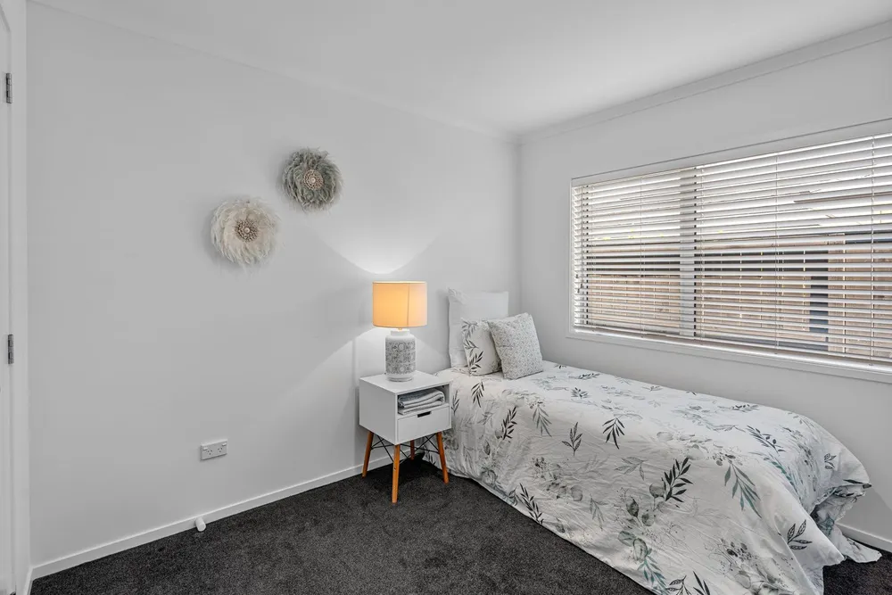 Photos of 10 Piata Street
