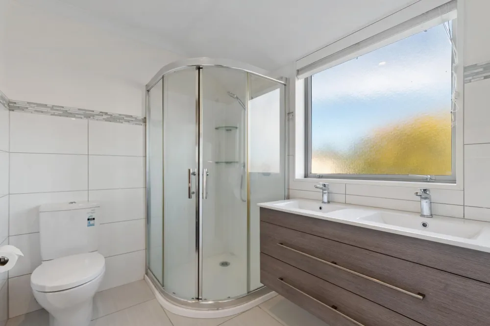 Photos of 87 Wairakei Road