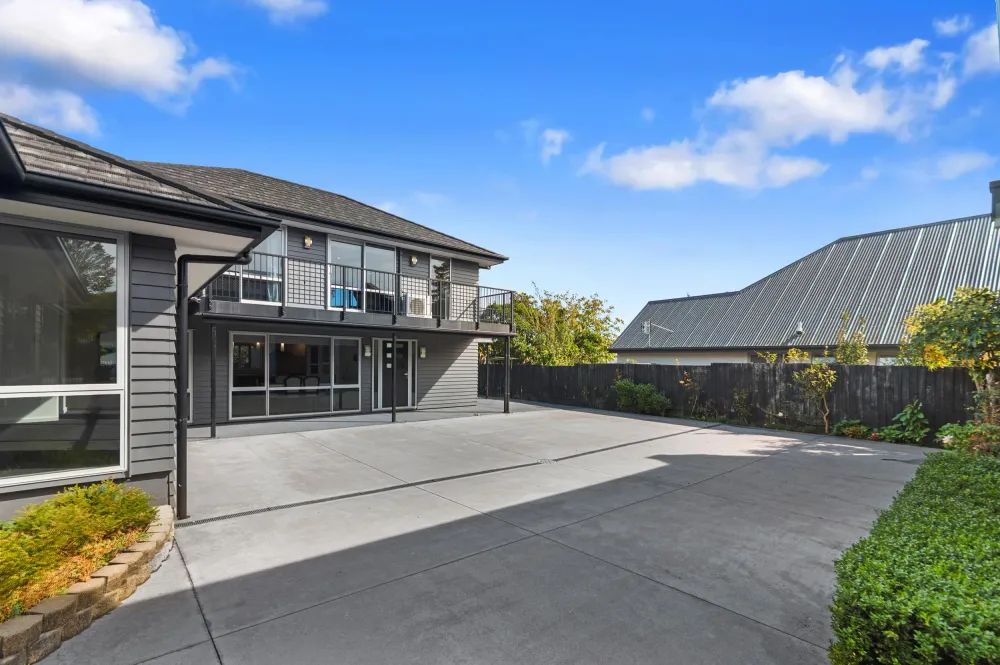 Photos of 87 Wairakei Road