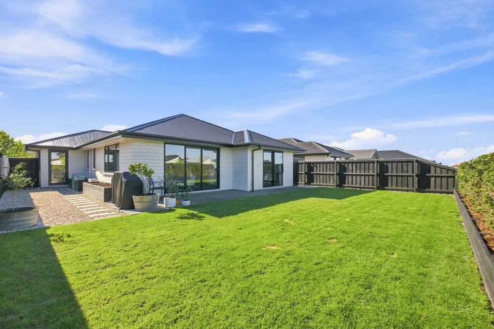 Photos of 4 Hollows Lane