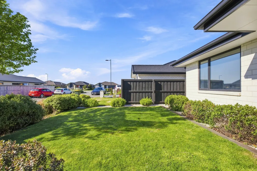 Photos of 4 Hollows Lane