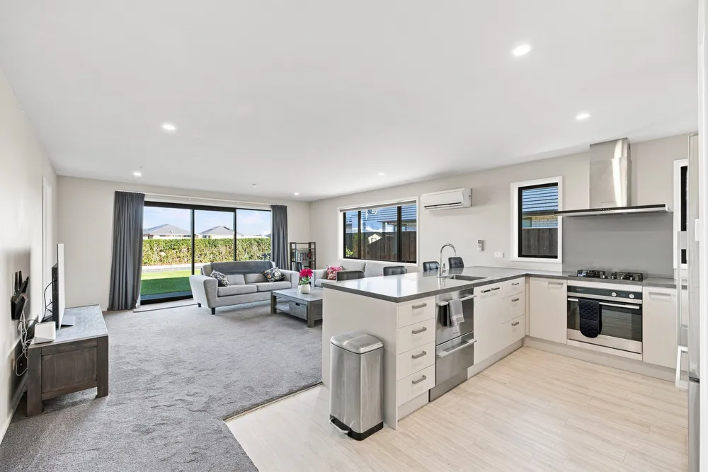 Photos of 4 Hollows Lane
