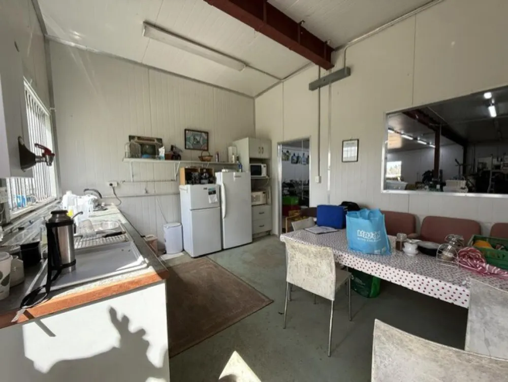 Photos of 473 Bruntwood Road