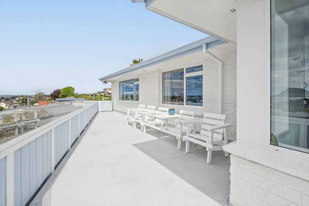 Photos of 17 Seaview Road