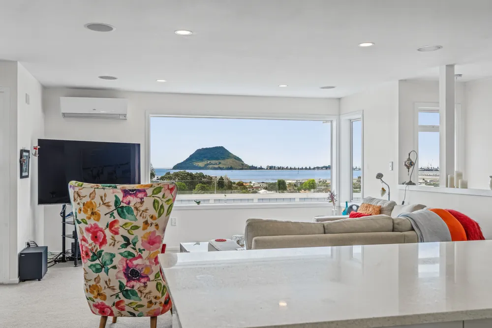 Photos of 17 Seaview Road