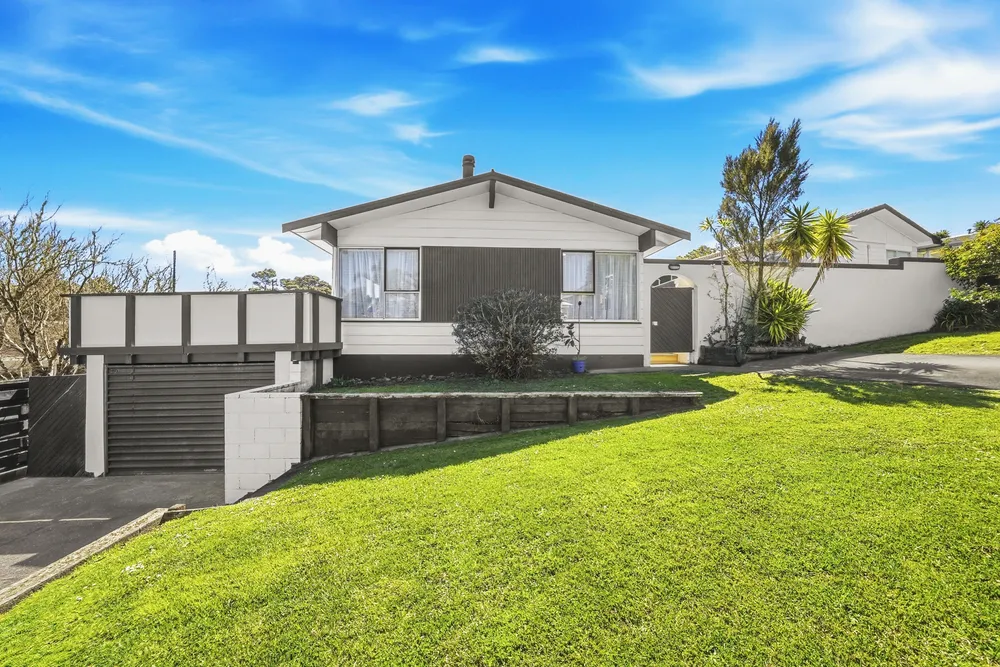 Photos of 9 Contessa Drive
