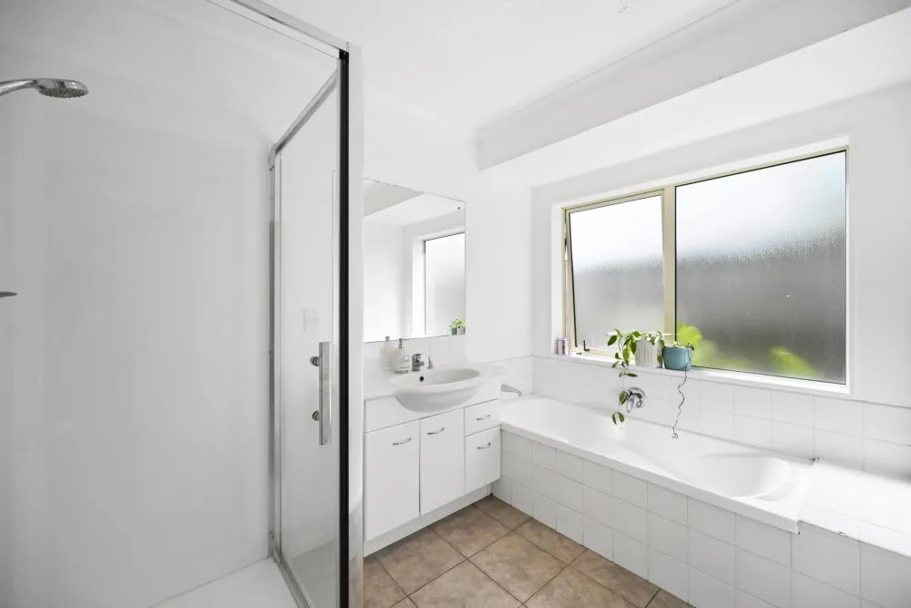 Photos of 31 Thomas Road