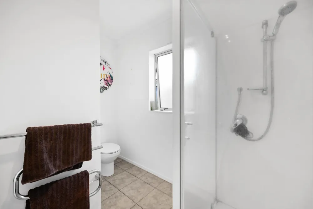 Photos of 31 Thomas Road