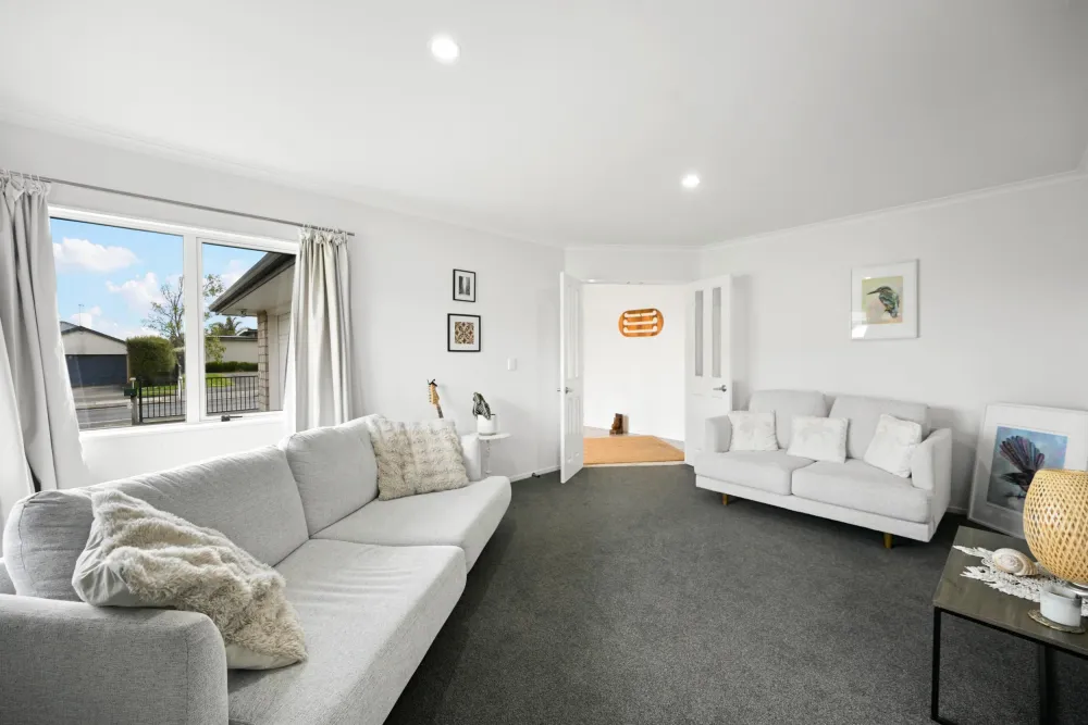 Photos of 31 Thomas Road