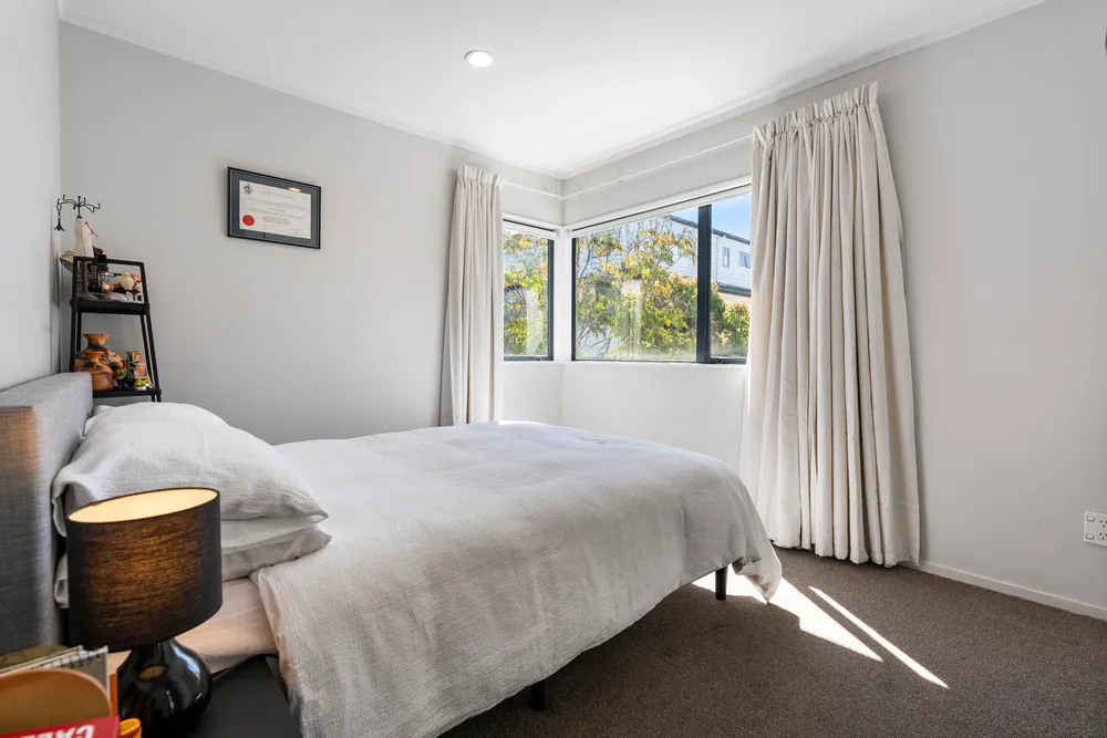 Photos of 11A Waddell Avenue