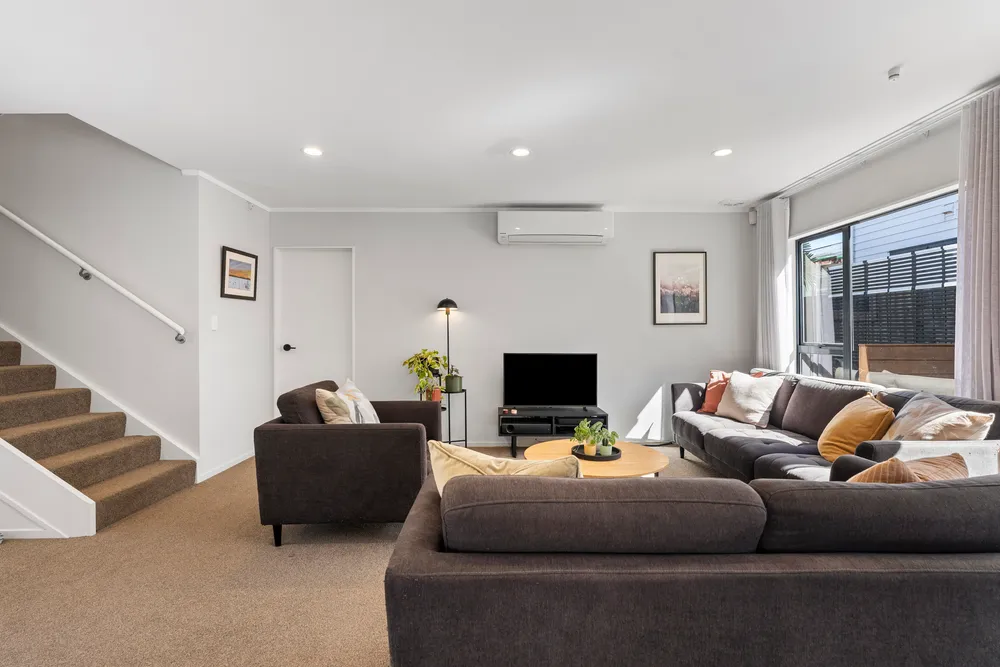 Photos of 11A Waddell Avenue