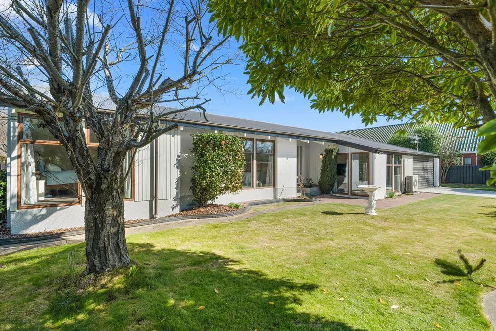 Photos of 27 Withells Road