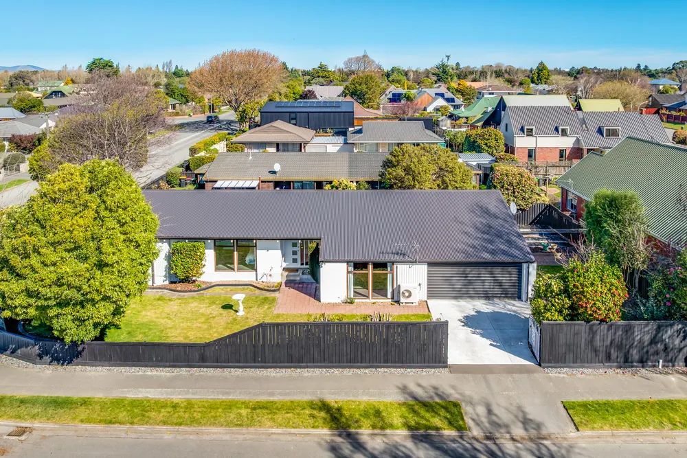 Photos of 27 Withells Road