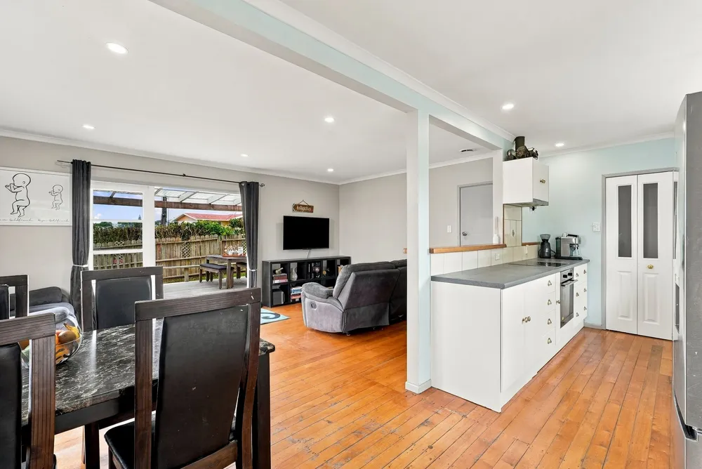 Photos of 45 Kia Ora Road