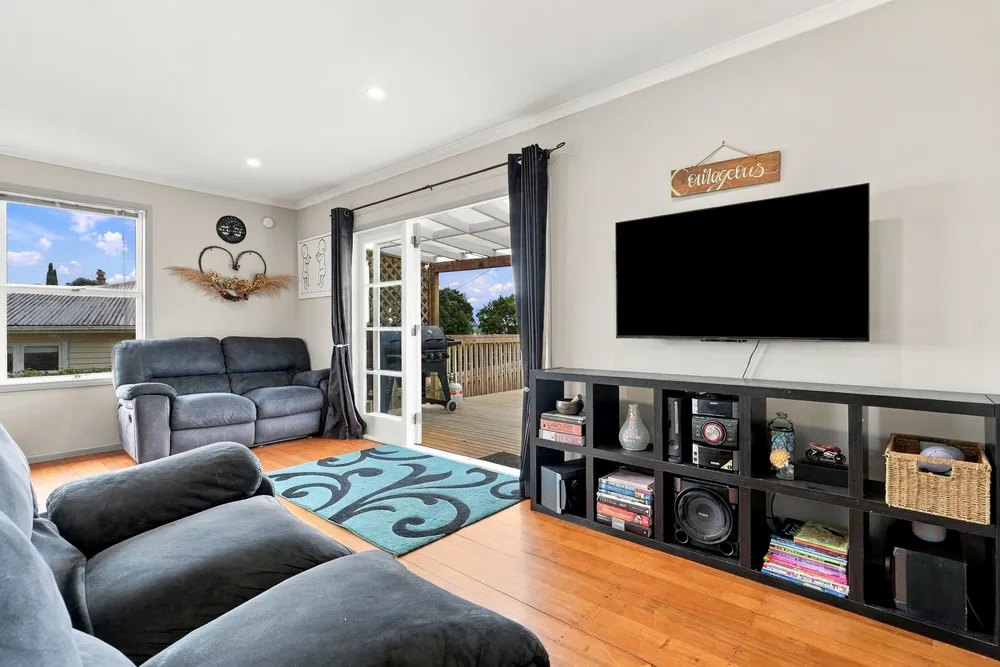 Photos of 45 Kia Ora Road