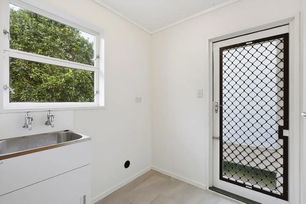 Photos of 46 Hazlewood Avenue
