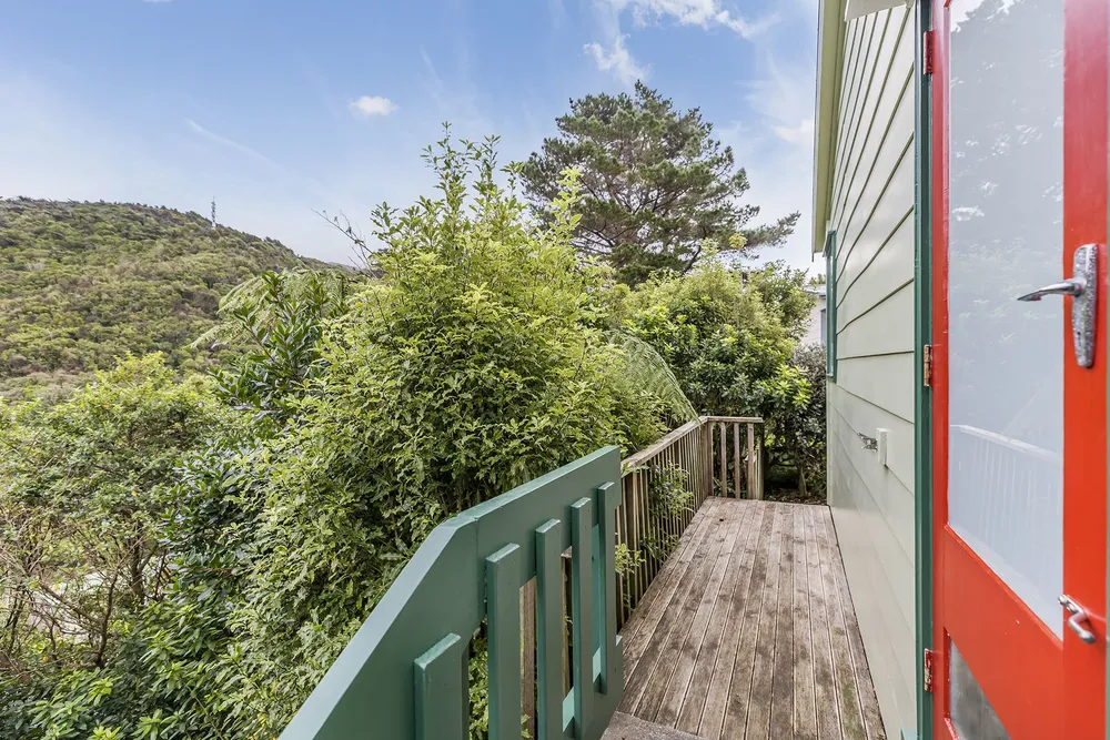 Photos of 46 Hazlewood Avenue