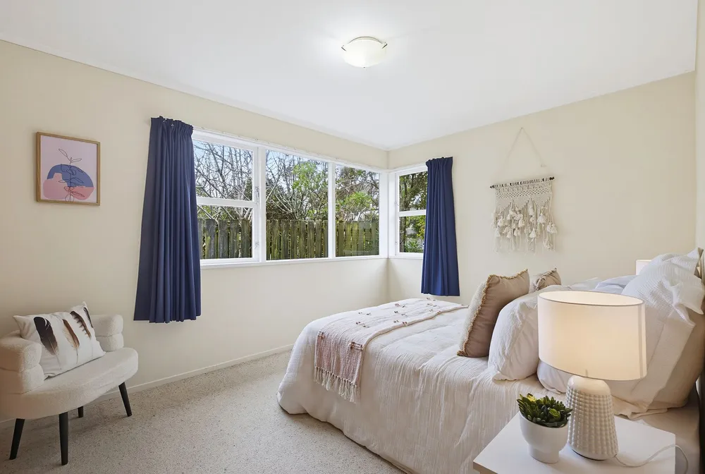 Photos of 46 Hazlewood Avenue