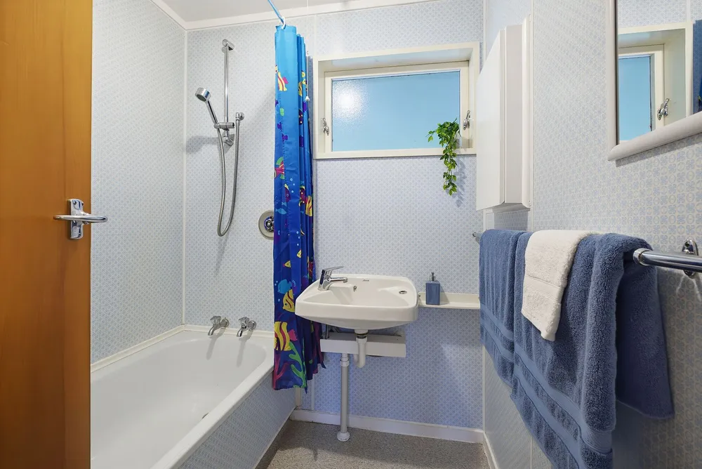 Photos of 46 Hazlewood Avenue