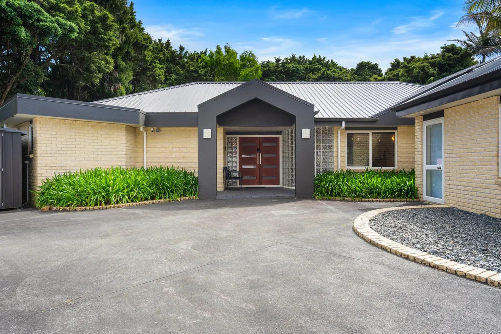 Photos of 55 Highfield Way