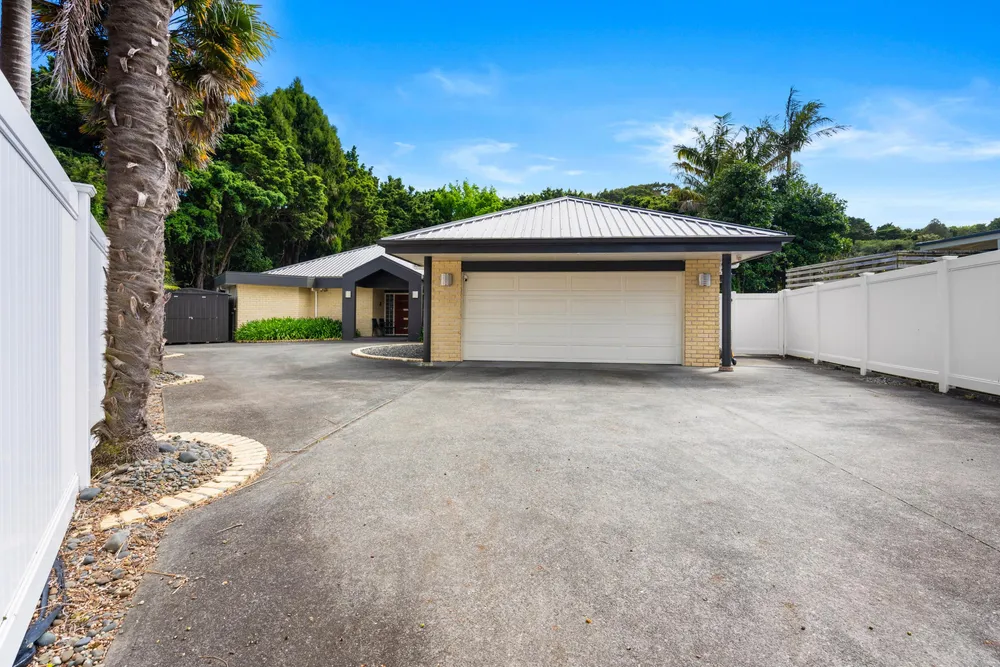 Photos of 55 Highfield Way
