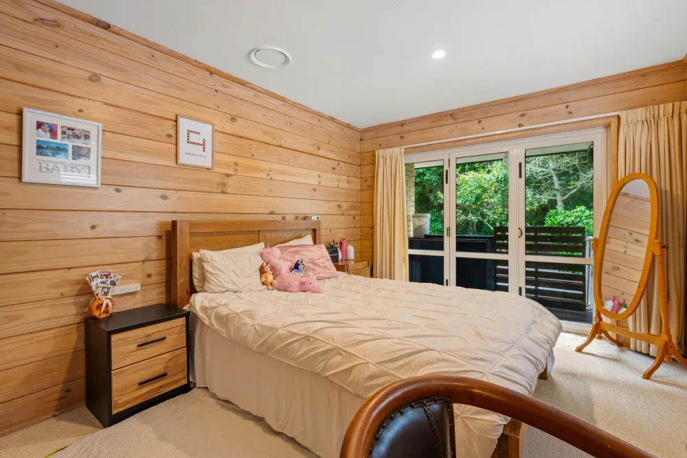 Photos of 55 Highfield Way