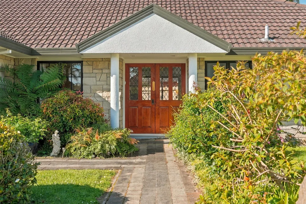 Photos of 3 Eiger Place