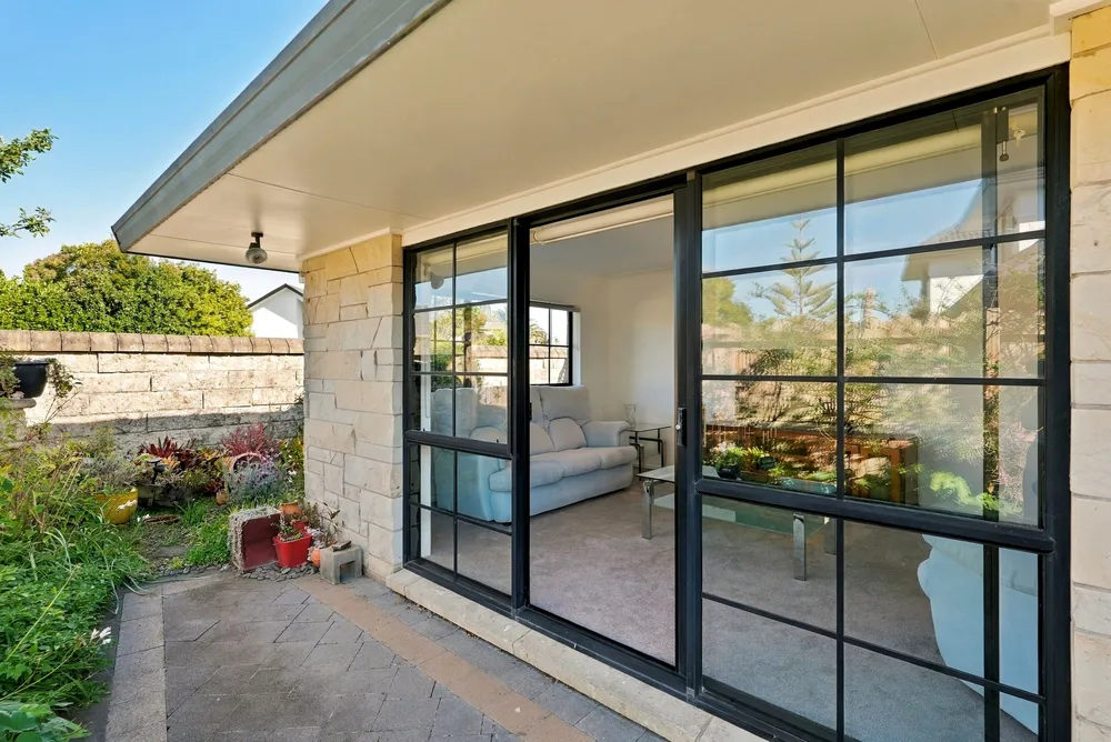 Photos of 3 Eiger Place