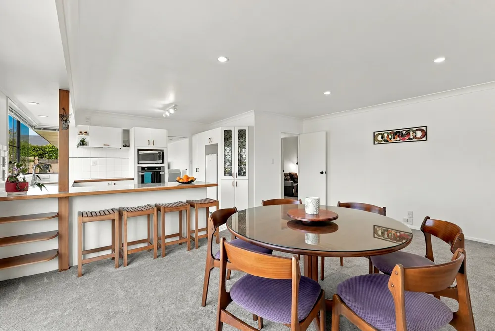 Photos of 3 Eiger Place