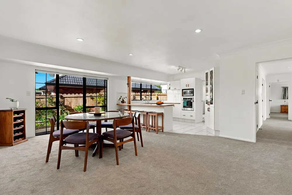 Photos of 3 Eiger Place
